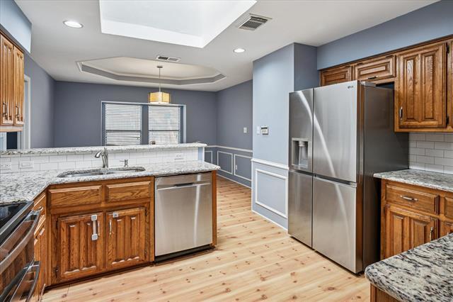 Building Photo - 2208 Timberglen Dr