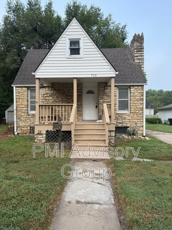 Primary Photo - 715 SW Wayne Ave