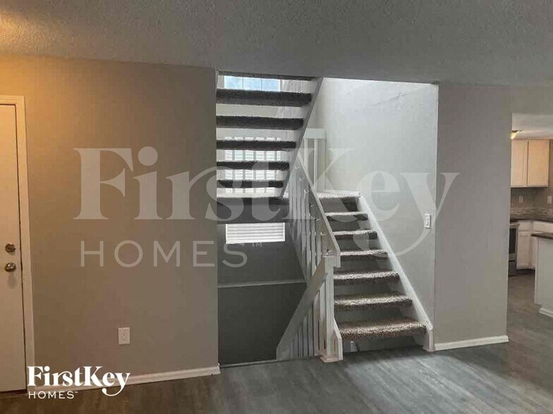 Building Photo - 6243 Xavier St