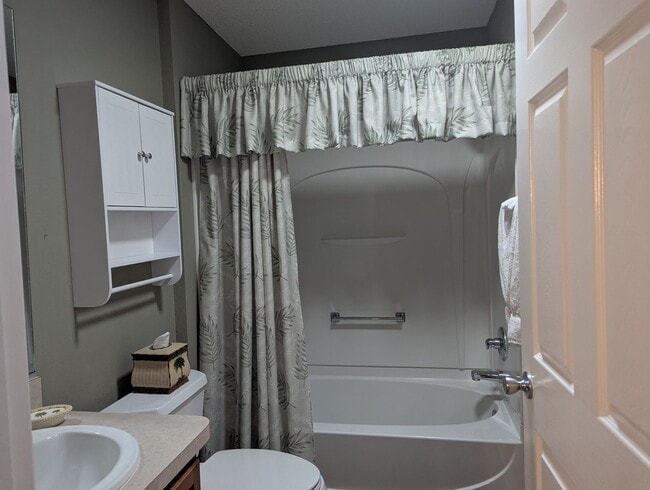 Building Photo - Nice furnished or unfurnished home located in the Village of Mallory in The Villages,