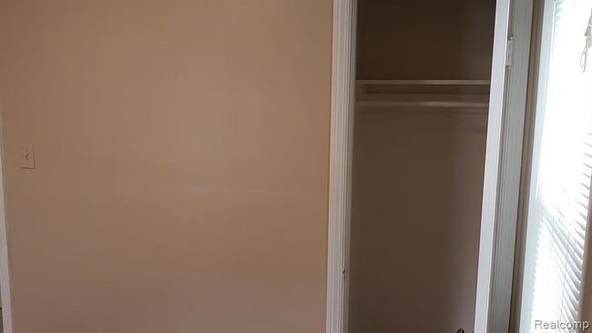 Building Photo - 1261 Pearson St