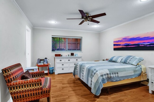 Building Photo - A must see Dallas Condo!