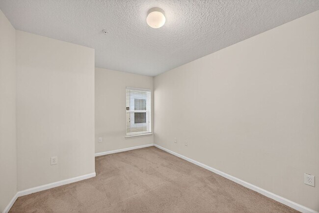 Building Photo - 13792 Herons Landing Way