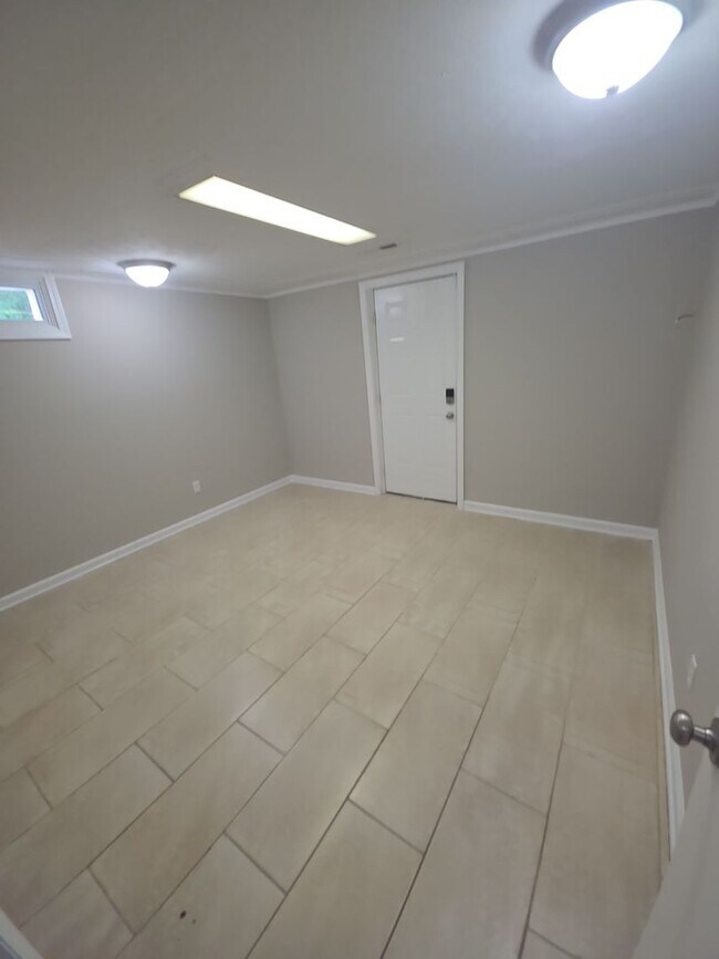 Building Photo - Spacious 4-Bedroom Home in Baxter with Large Yard, Hardwood Floors & Outdoor Shed