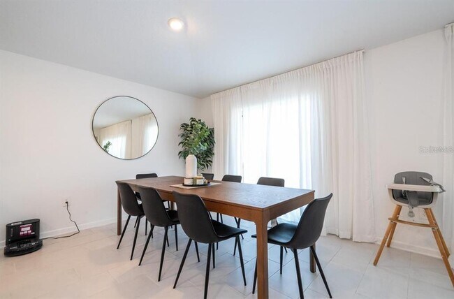 Building Photo - 5391 Preserve Blvd