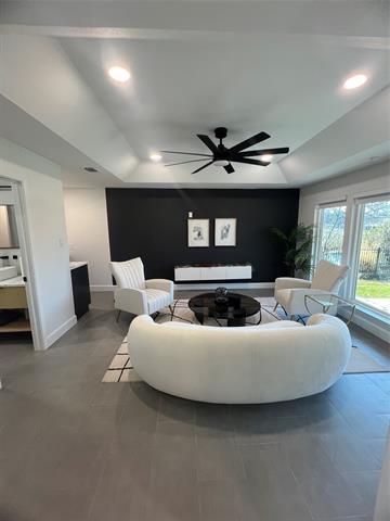 Building Photo - 1007 Kingston Dr