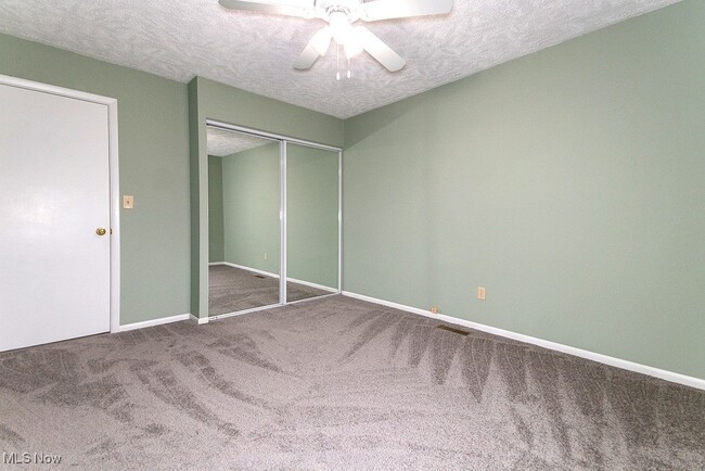 Building Photo - 6330 Cumberland Dr