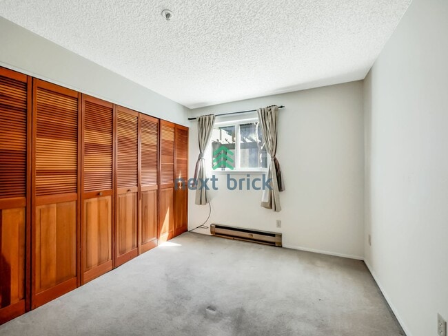 Building Photo - 2 Bed 1 Bath Condo in Desirable Capitol Hill