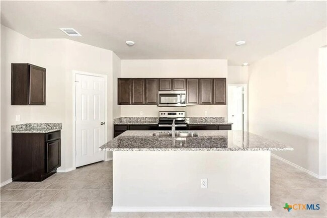 Building Photo - 1706 Jarma Dr