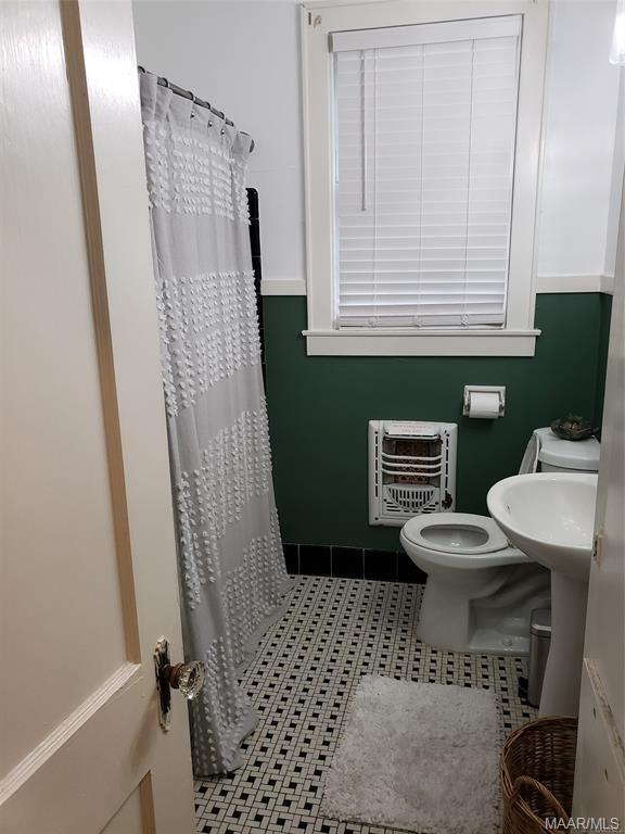 Building Photo - 1363 Felder Ave