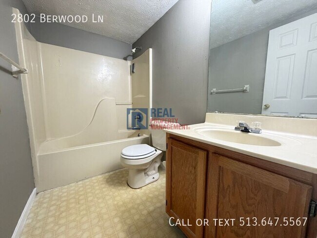 Building Photo - 2802 Berwood Ln