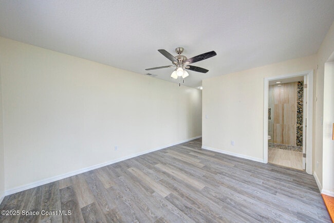Building Photo - 1065 Molaki Dr
