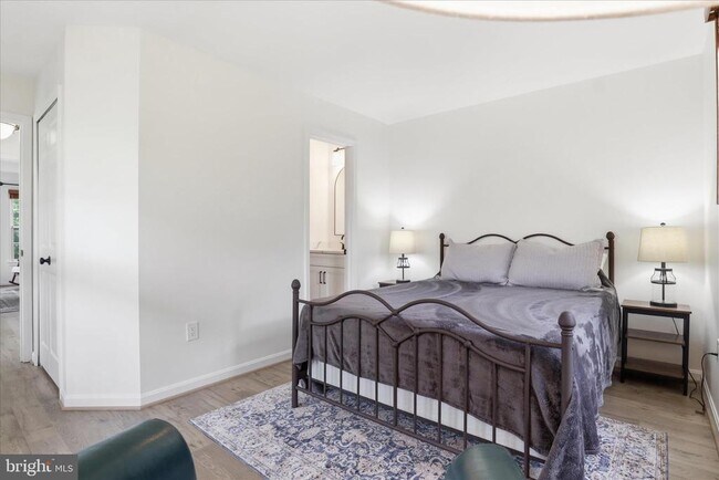 Building Photo - 12845 Mill Brook Ct