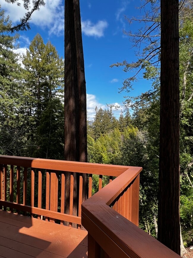 Building Photo - 21451 Lee Dr