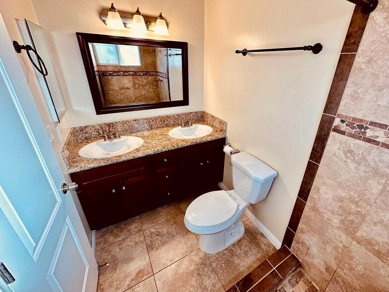 Primary Bathroom (attached) - 5527 W Avenue M2