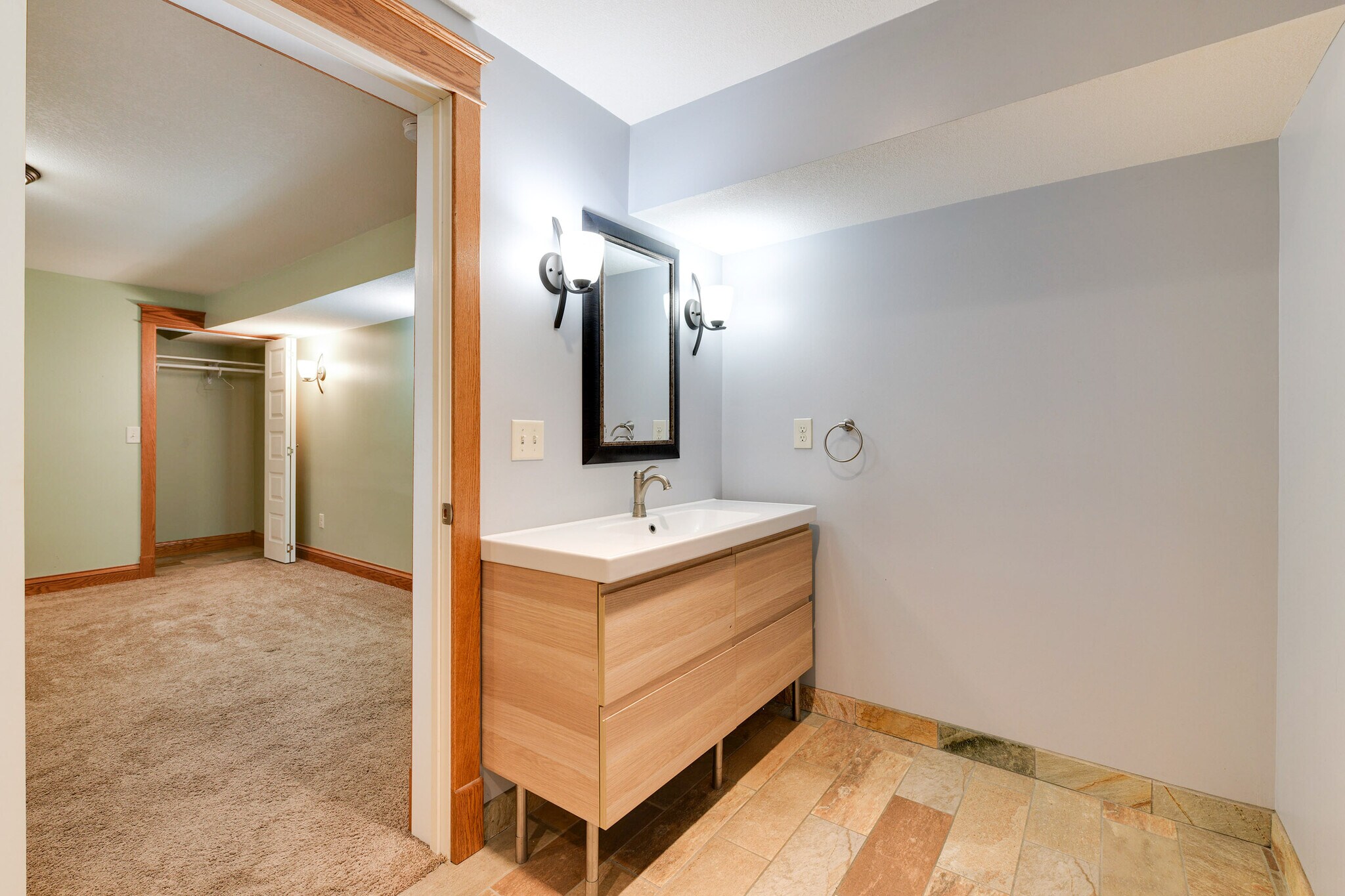 Building Photo - 1395 Englewood Ave