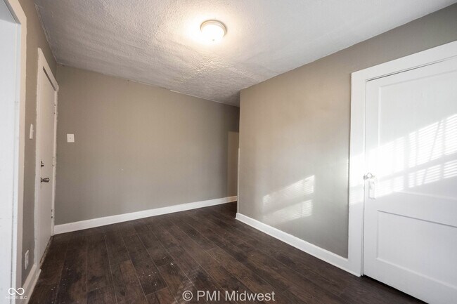 Building Photo - 1344 Burdsal Pkwy
