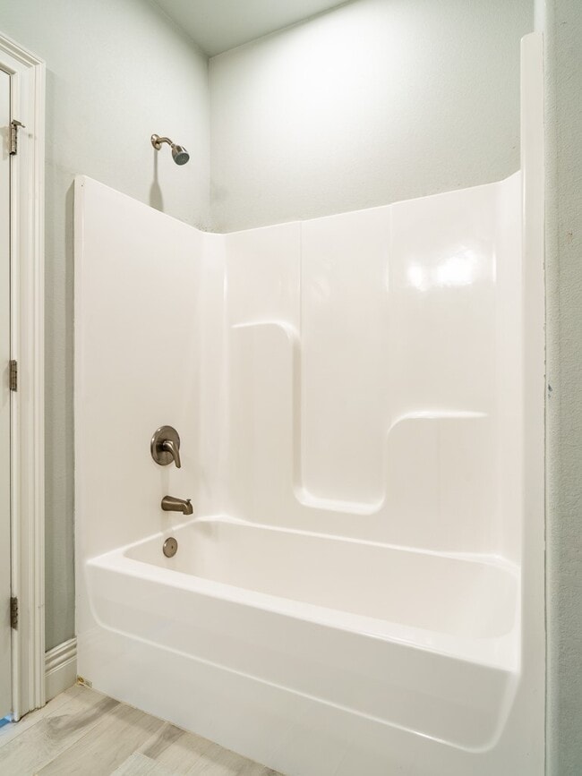 Building Photo - 1671 Sunrise Cir
