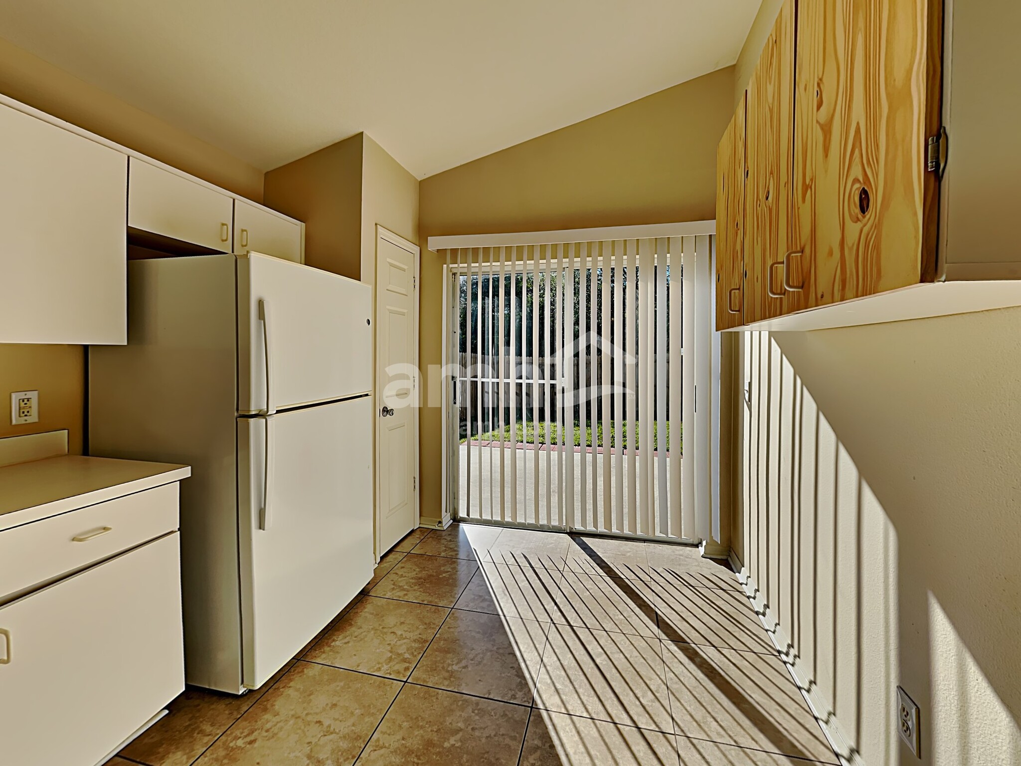 Building Photo - 6803 Summer Cove Dr
