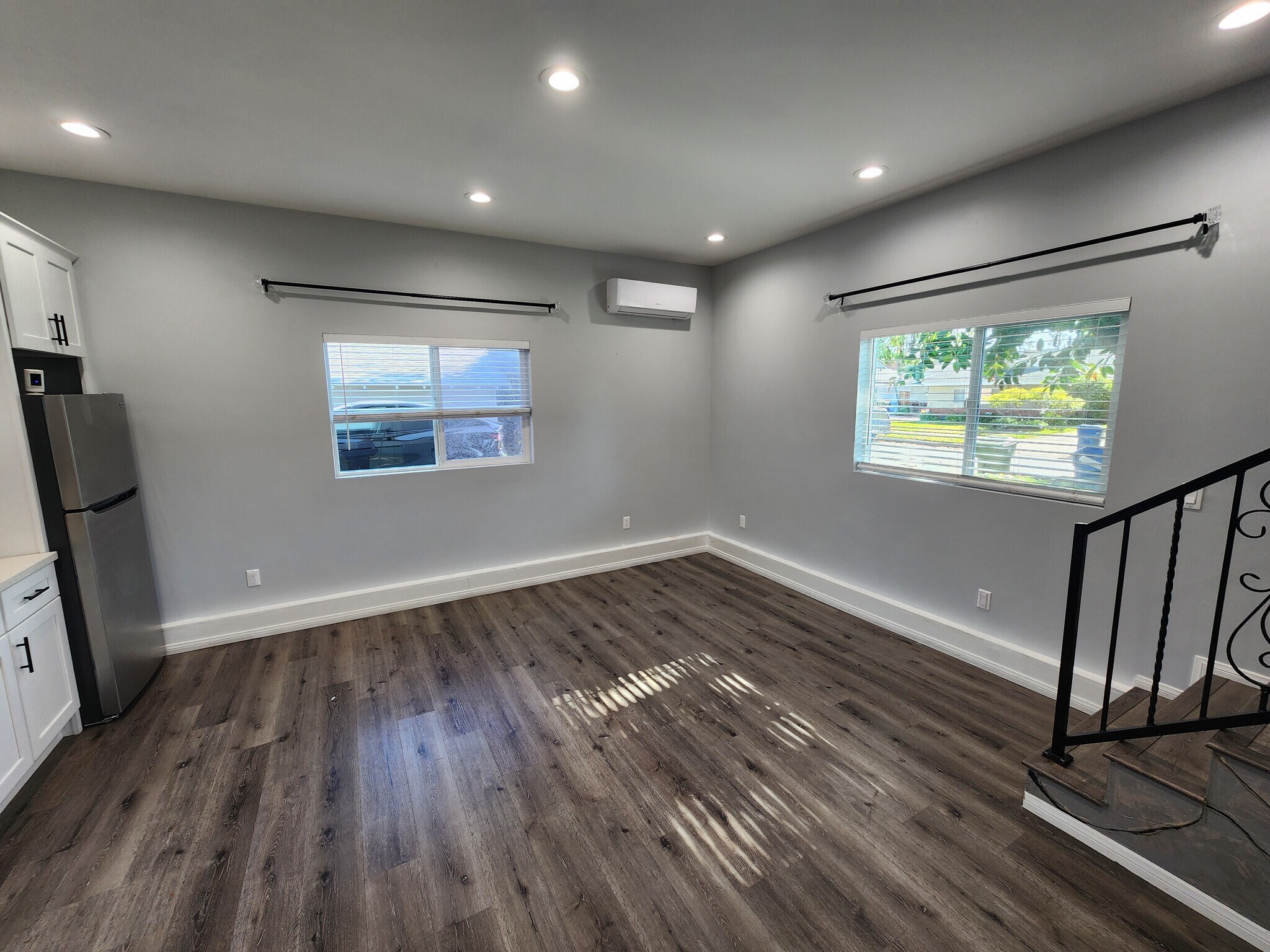 Building Photo - 13933 Cantlay St