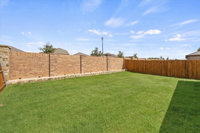 Building Photo - 1322 Olivewood Pl