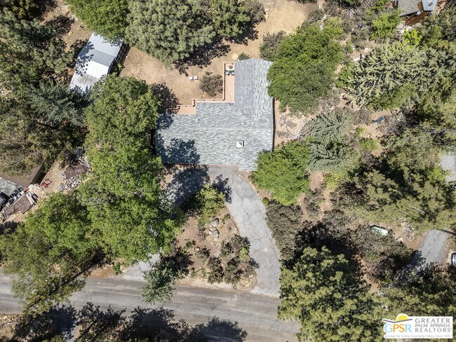 Building Photo - 25465 Seneca Dr