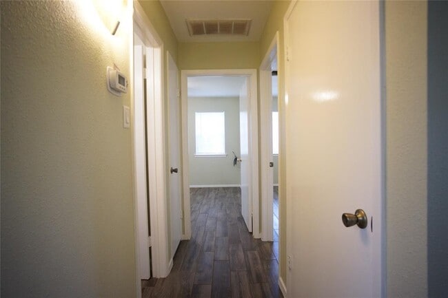 Building Photo - 12725 Dakota Ln