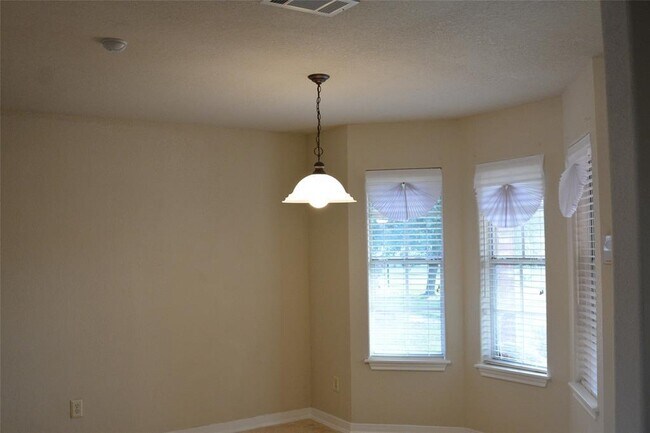 Building Photo - 149 Silverbell Cir
