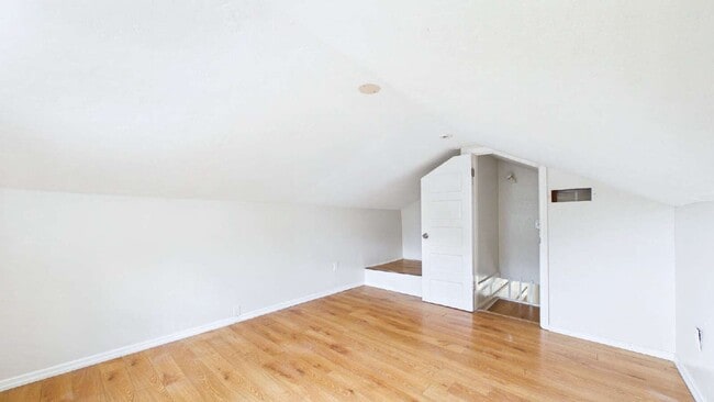 Building Photo - 1642 39th St S