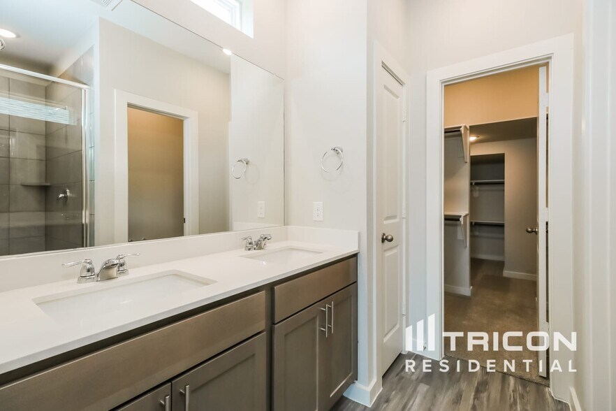 Building Photo - 1545 Palo Verde Wy