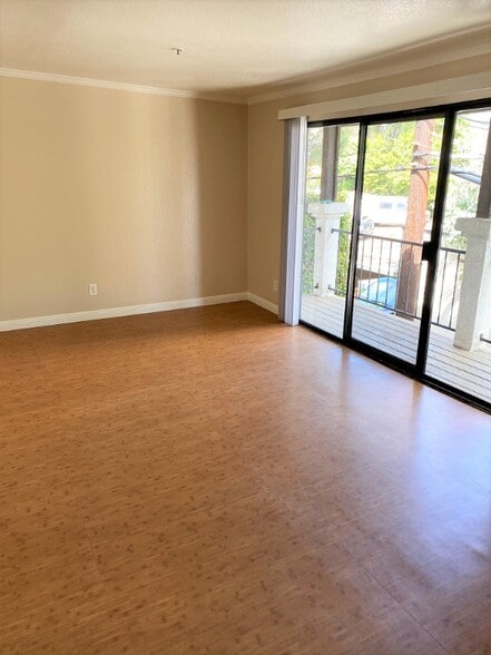 Building Photo - 101 W Canada