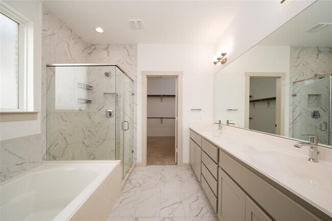 Building Photo - 29423 Red Rocks Pk Dr