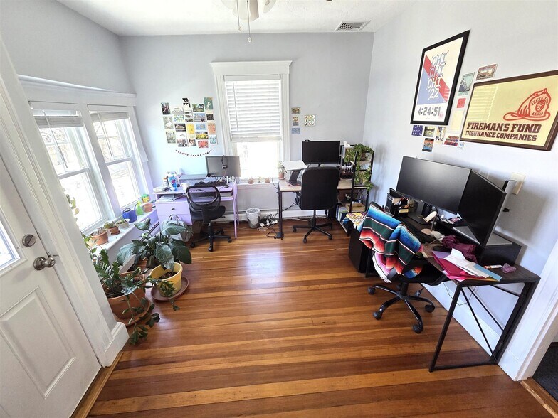 Building Photo - 33 Electric Ave