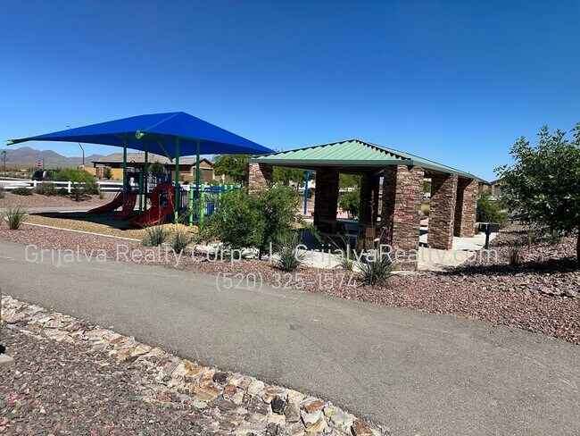 Building Photo - 4 Bed, 3 Bath House + Den + Loft in Gladden Farms * MOVE-IN SPECIAL* (Moore Rd/Tangerine Farms)