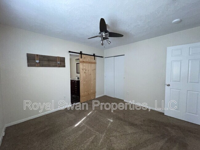 Building Photo - 1644 Tangerine St