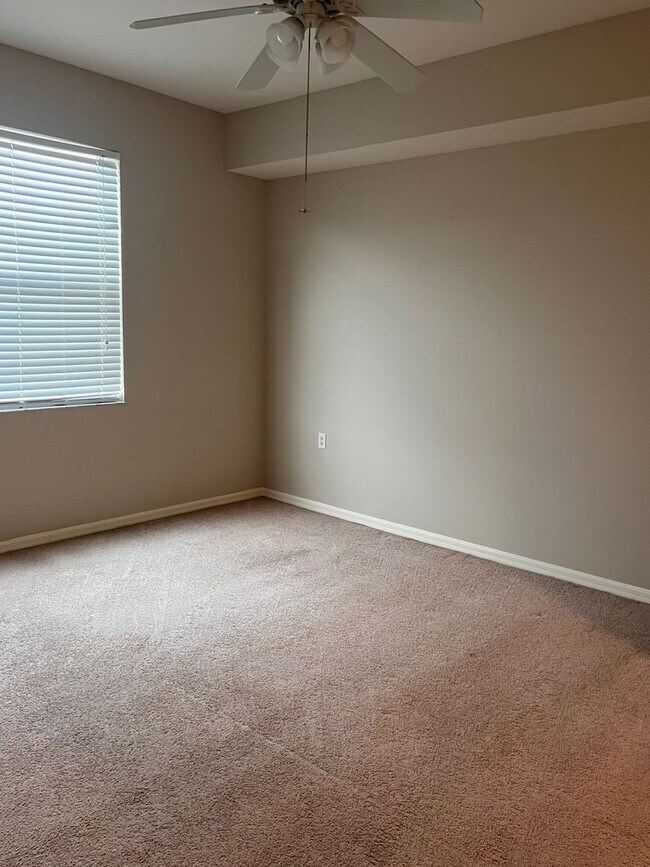 Building Photo - Osprey Cove 2/2-