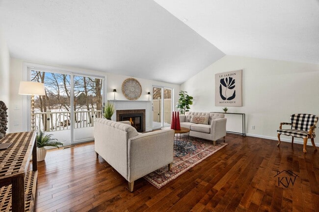 Building Photo - 46 Creek Ridge