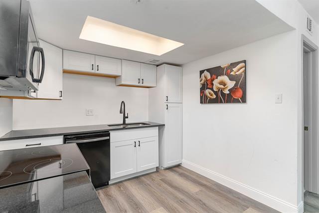 Building Photo - 5625 Harvest Hill