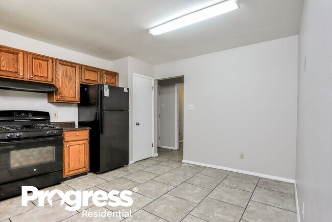 Building Photo - 251 Flora Dr