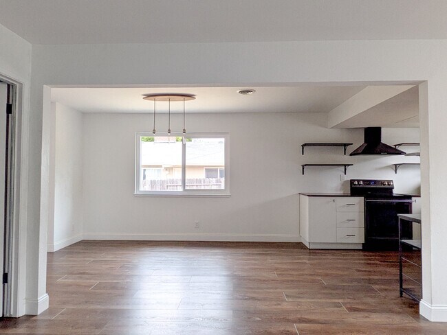 Building Photo - 7431 St Philomena Way