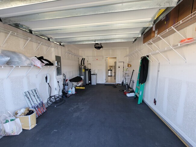 Building Photo - 7635 Legacy Trl