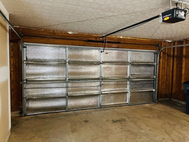 Building Photo - Beautiful 3 bedroom, 2 bathroom home located in Grantville! Must see!