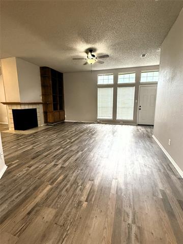 Building Photo - 812 Twin Creek Dr