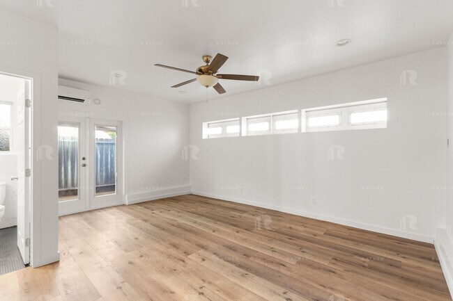 Building Photo - Newly REMODELED large 4 bed / 4 bath home w/ family room, private bonus room / home office, and "...