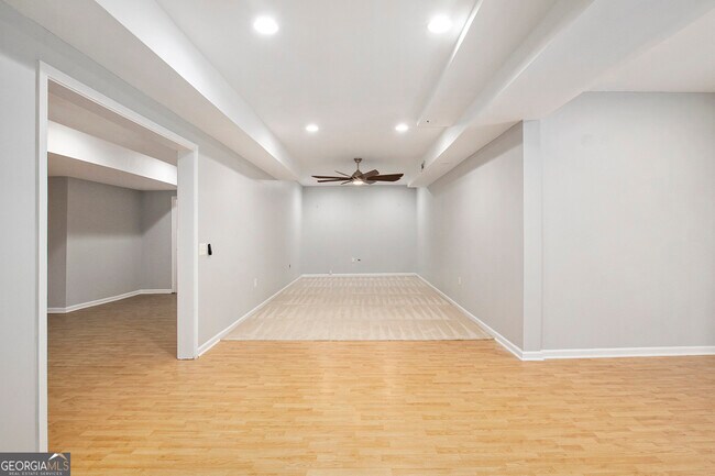 Building Photo - 2995 Wellbrook Dr