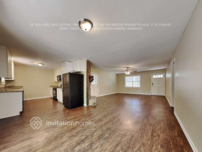 Building Photo - 1800 Silver Leaf Ct SW