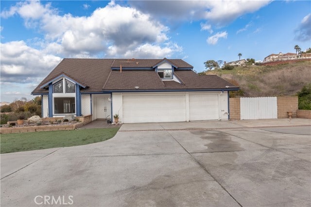 Building Photo - 1091 S Burlwood Dr