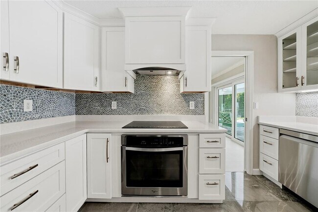 Building Photo - 14463 Sandpiper Cir