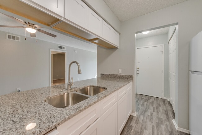 Building Photo - ROCHELLE PLACE