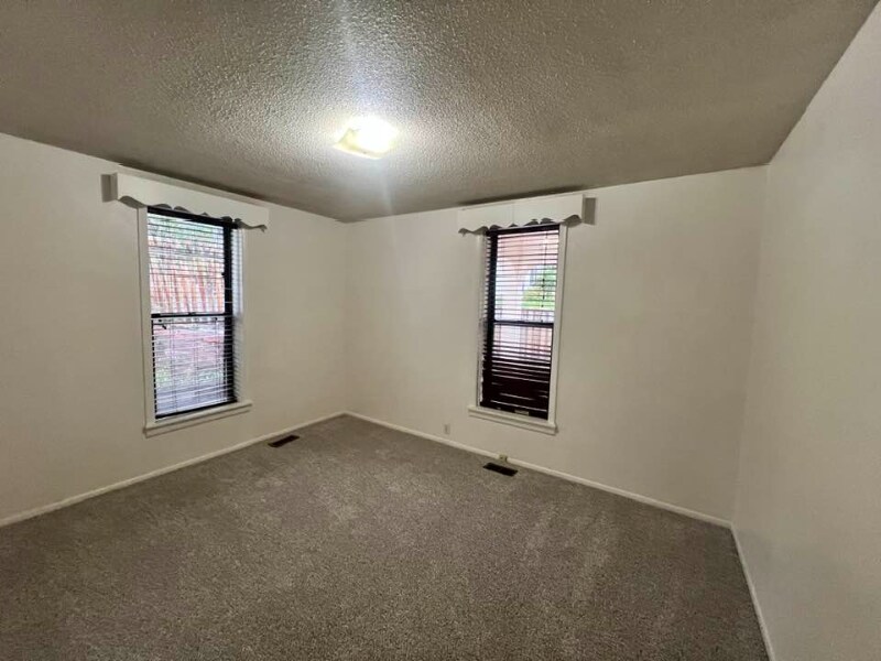 Building Photo - 860 Prospect Pl